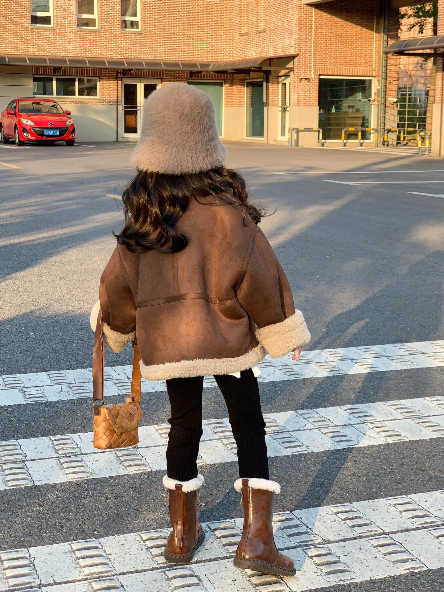 manteau-fille-hiver-cuir-daim-revers-1.j